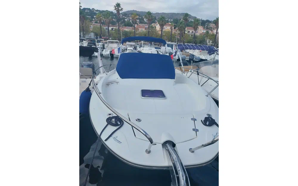 slider 0 Jeanneau Cap Camarat 7.5 BR Serie 2