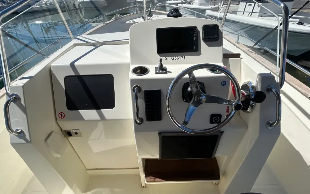 slider 12 Rhea  27 Open