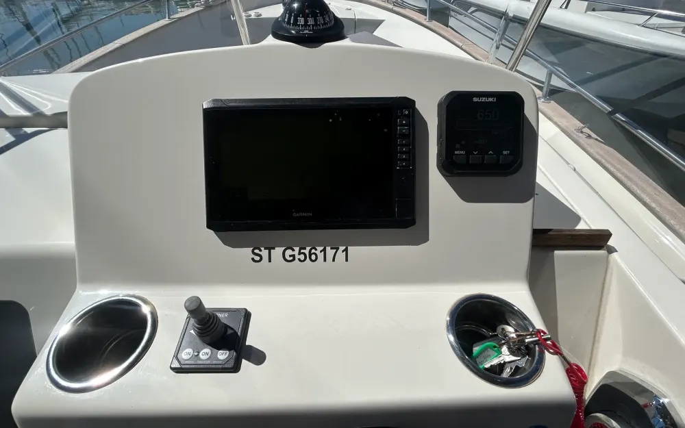 slider 13 Rhea  27 Open