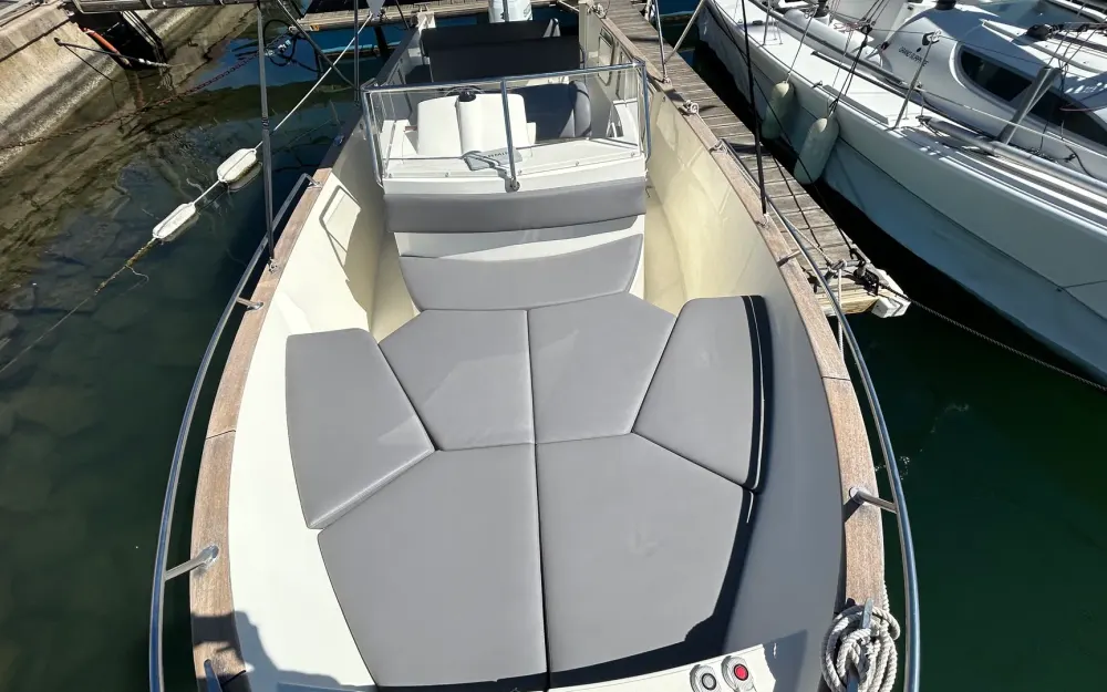 slider 20 Rhea  27 Open