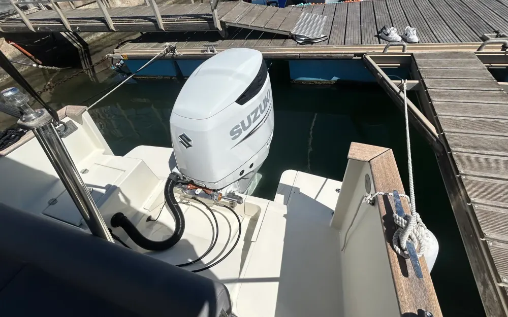 slider 4 Rhea  27 Open