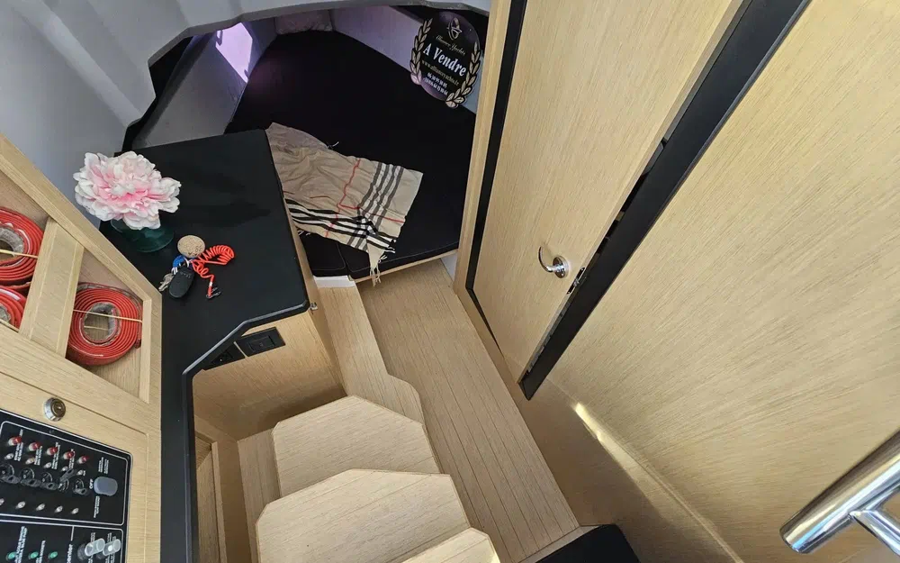 slider 19 Ranieri Cayman 38