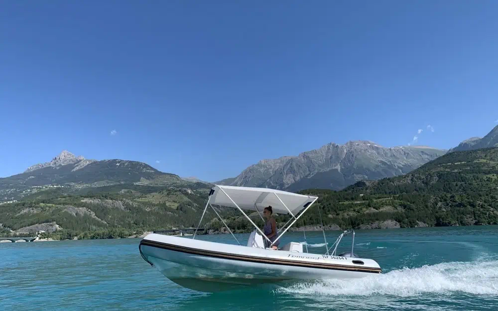 slider 1 Capelli Tempest 500