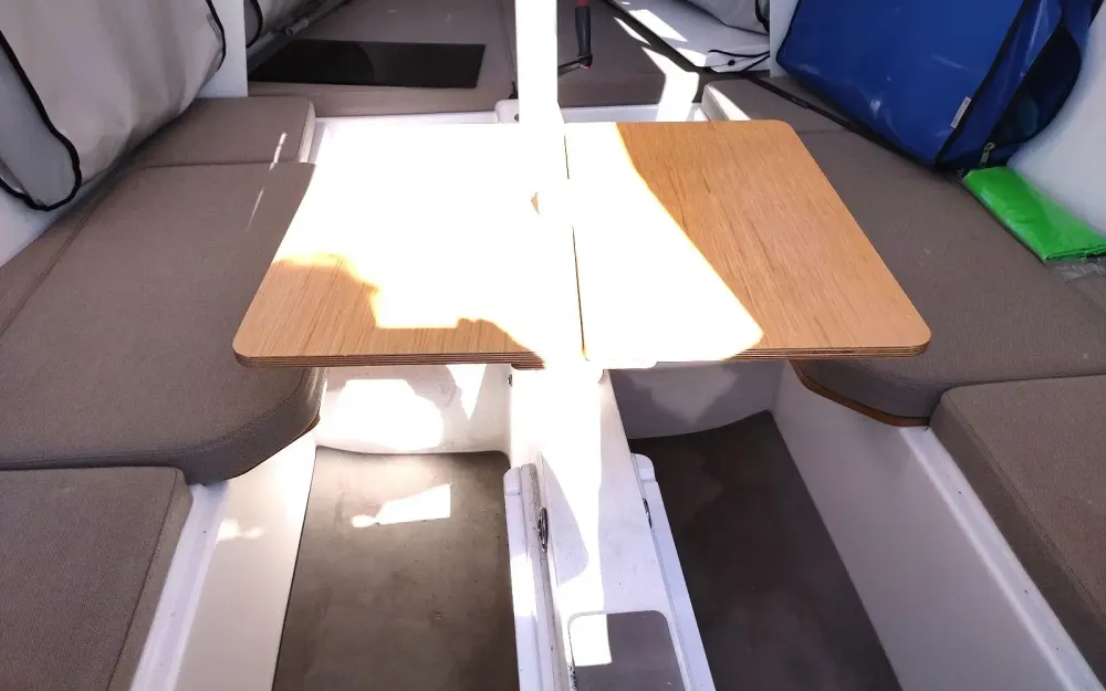 slider 14 Beneteau FIRST 24 SE - null
