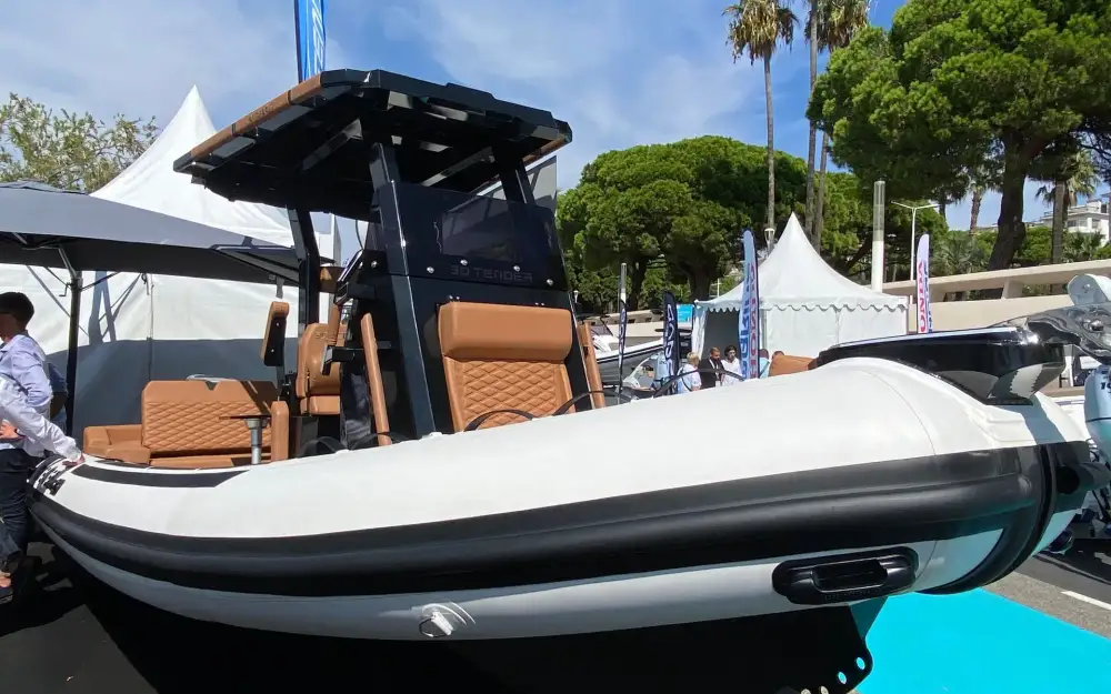 slider 1 3D Tender ODYSSEY 635