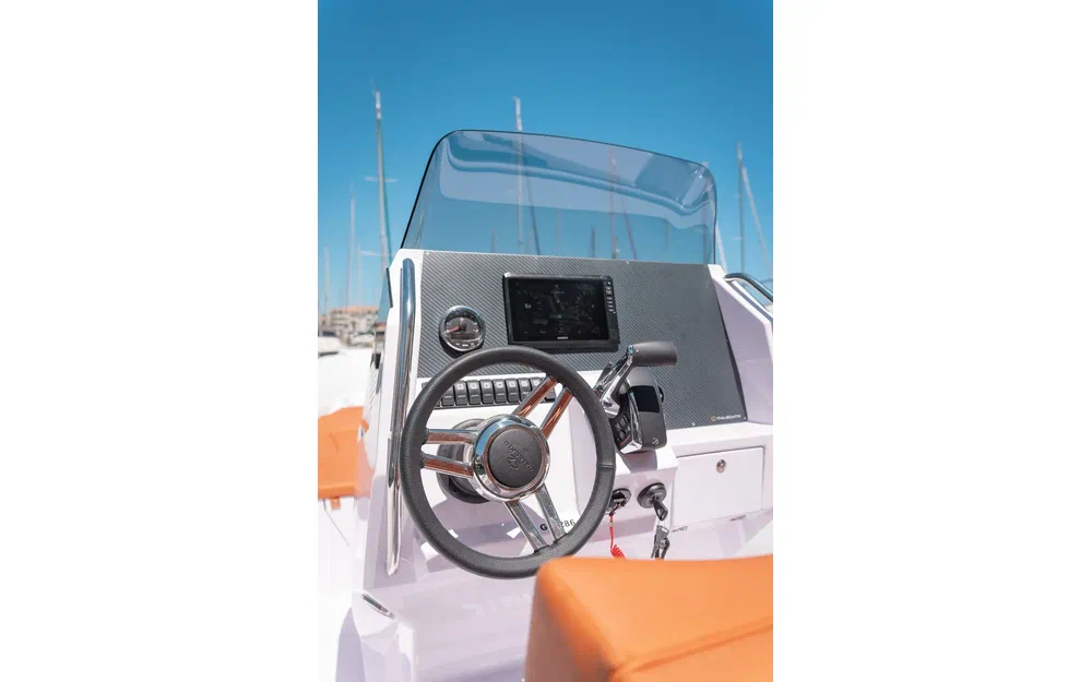 slider 2 Italboats Stingher 24 GT