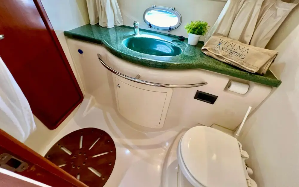 slider 33 Sessa Marine Oyster 35