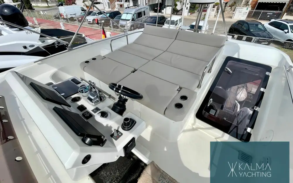 slider 17 Jeanneau Prestige 590 S