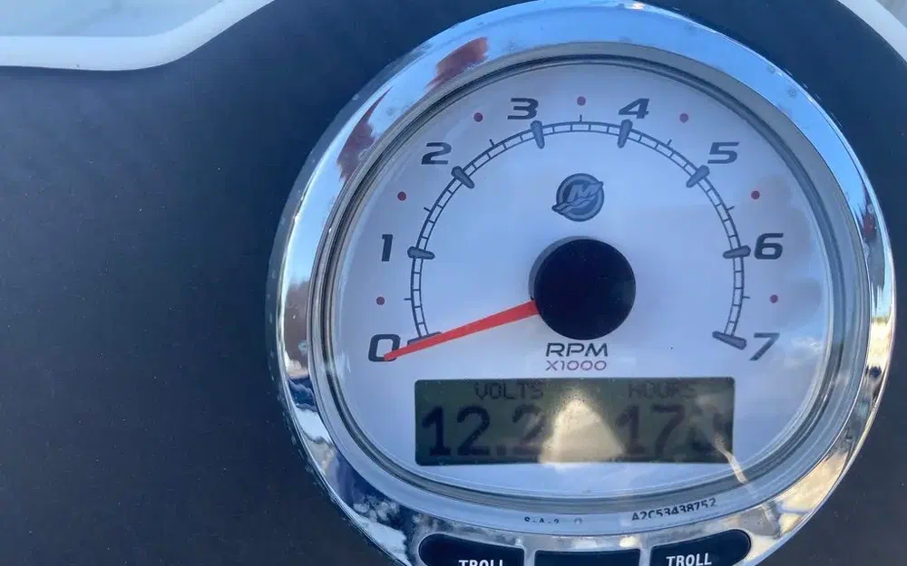 slider 12 Quicksilver 675