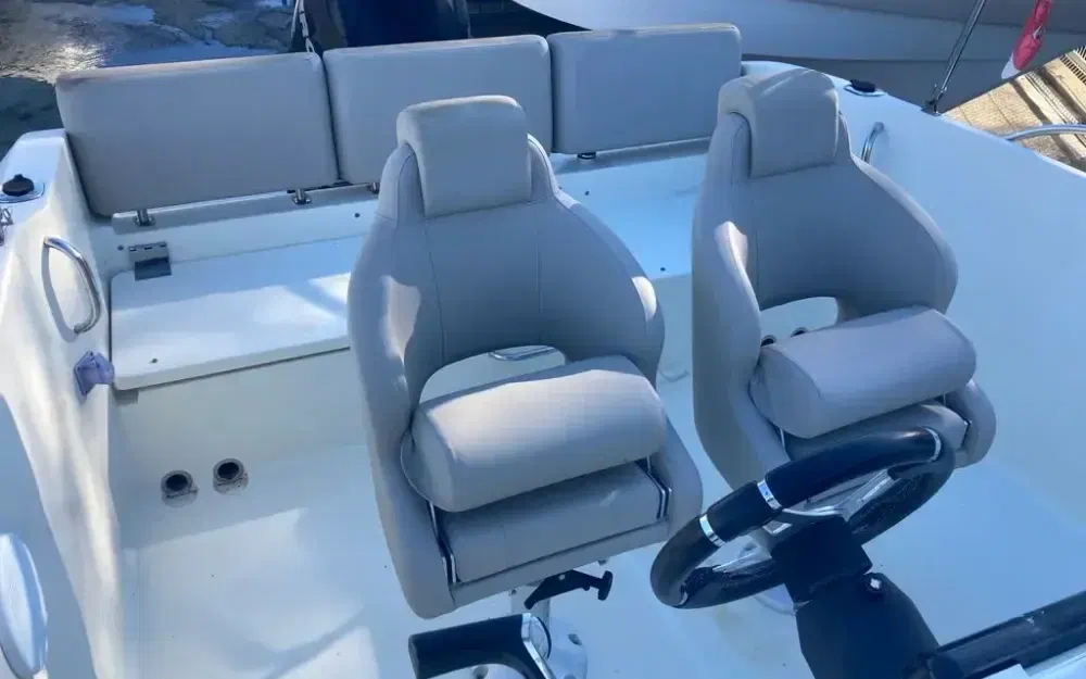 slider 24 Quicksilver Activ 675 Open