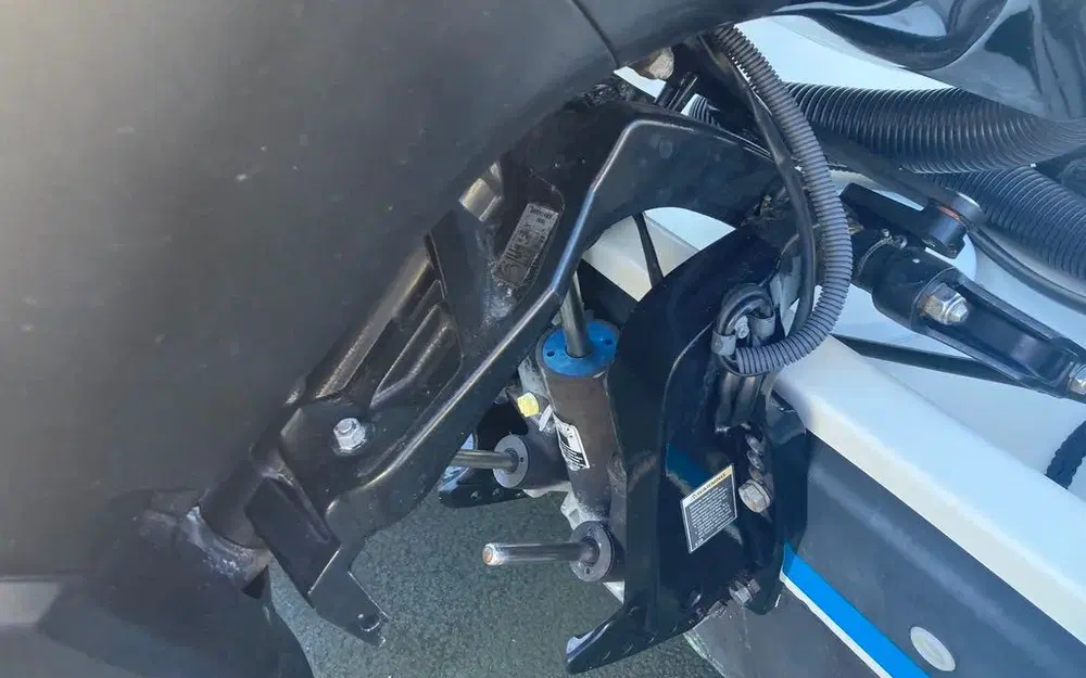 slider 17 Quicksilver 675