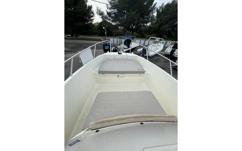 slider 19 Quicksilver 675