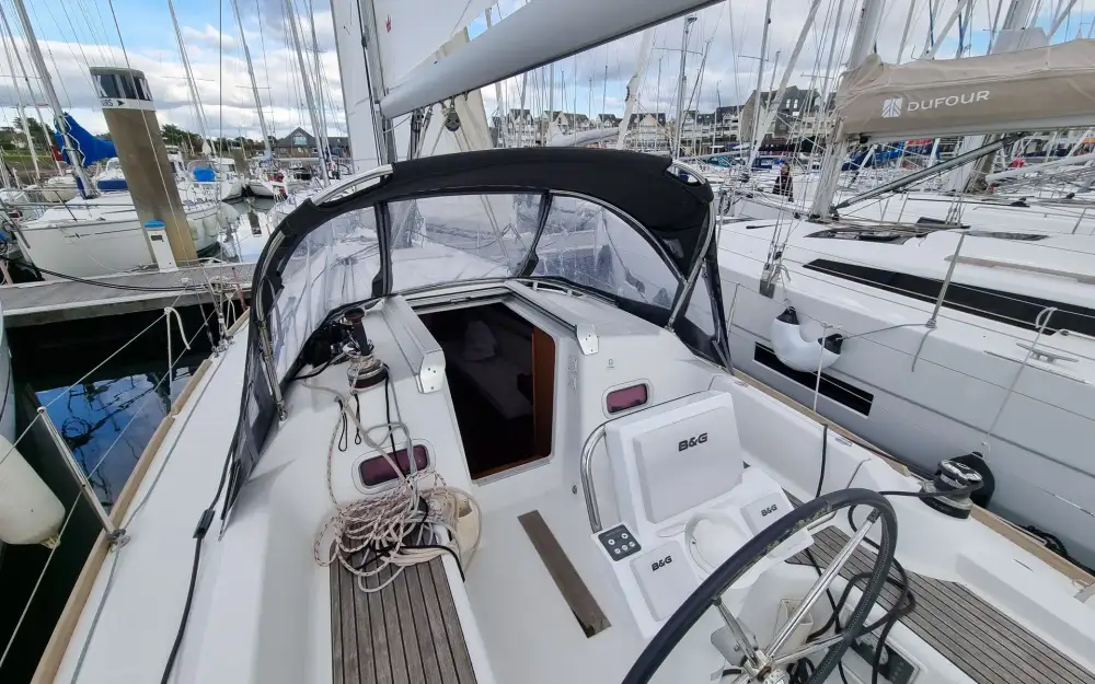 slider 10 Beneteau Oceanis 31