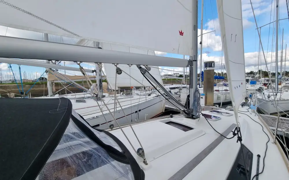 slider 11 Beneteau Oceanis 31