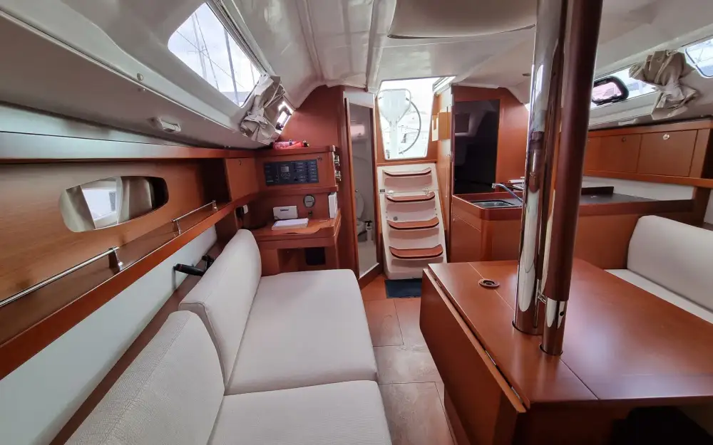 slider 19 Beneteau Oceanis 31