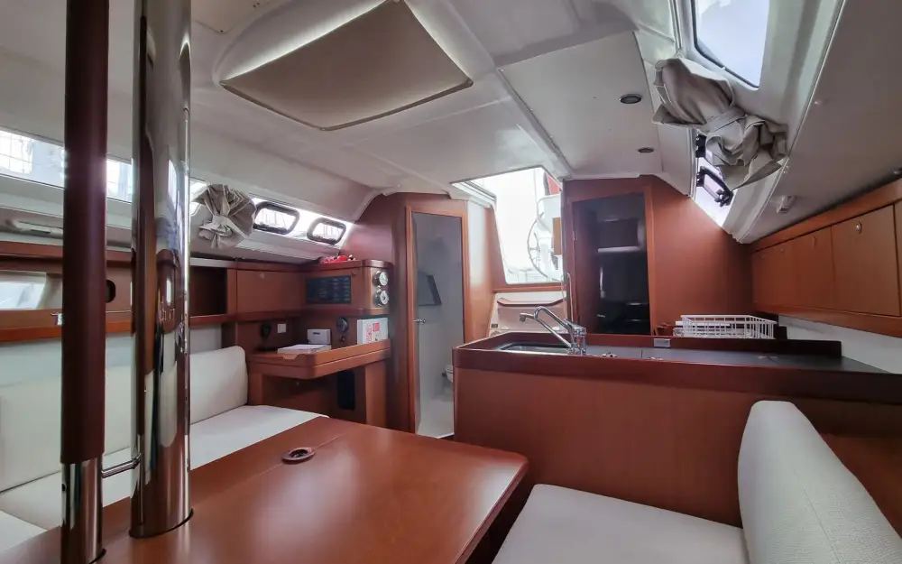 slider 24 Beneteau Oceanis 31