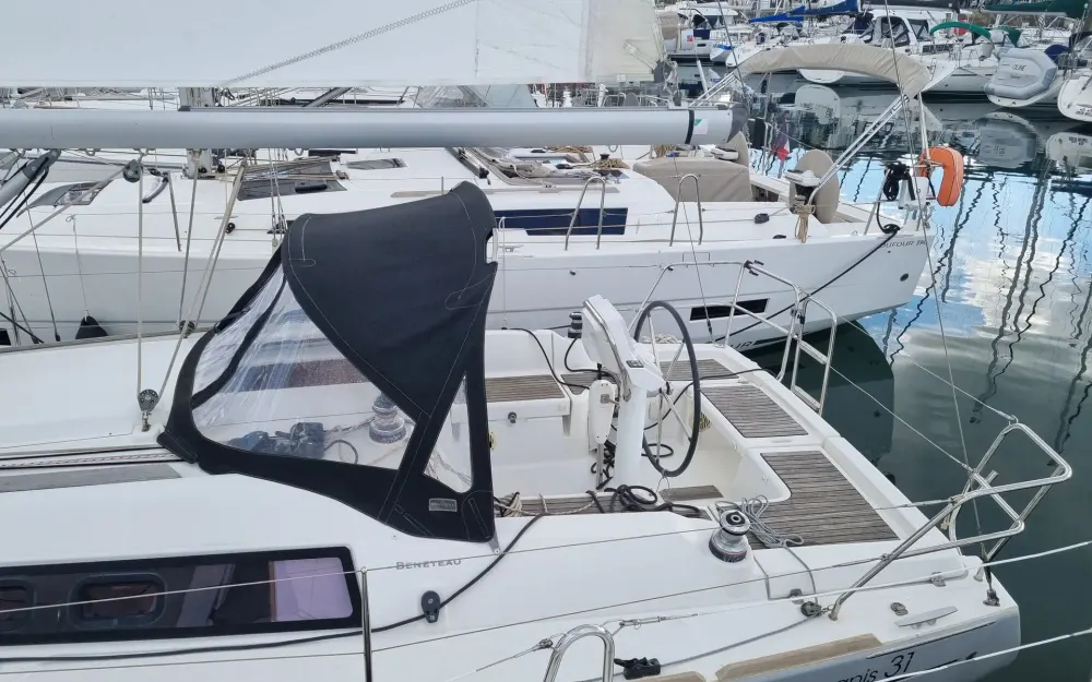 slider 7 Beneteau Oceanis 31 - null