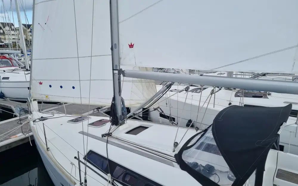 slider 8 Beneteau Oceanis 31