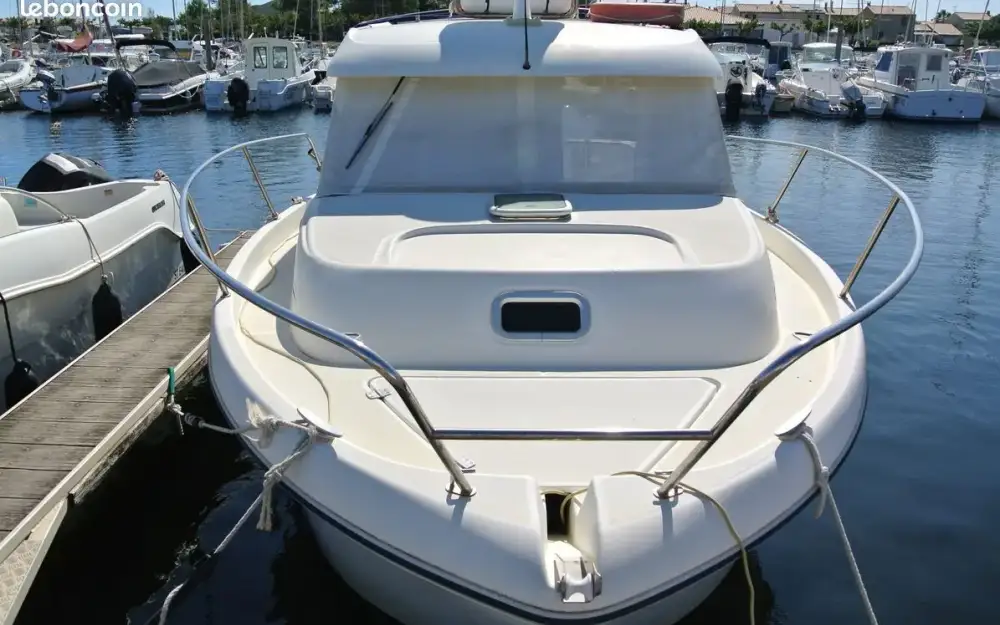 slider 2 Beneteau Antares 710