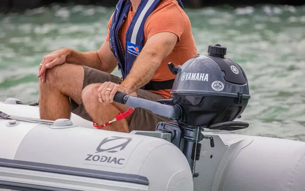 slider 1 YAMAHA HORS BORD 2.5CV 4 TEMPS