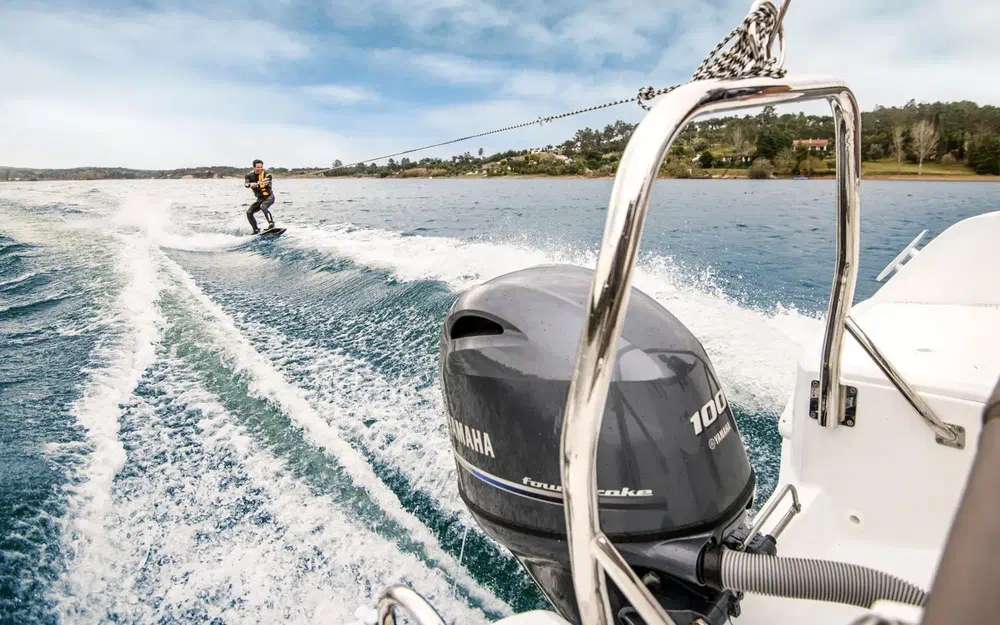 slider 2 YAMAHA F100LB