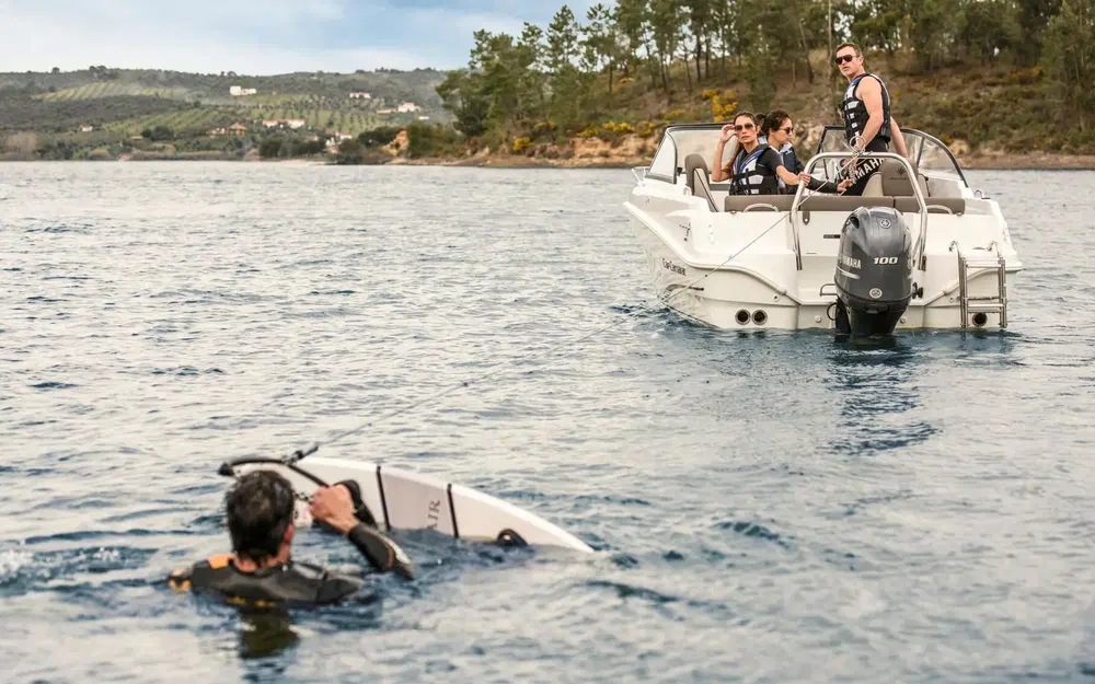 slider 3 YAMAHA F100LB