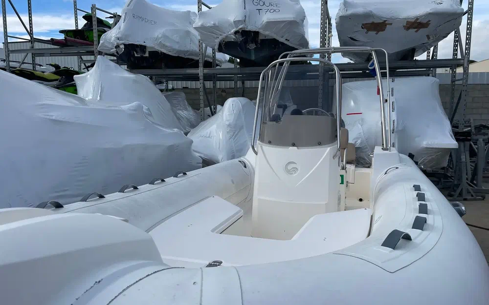 slider 19 Capelli Tempest 600