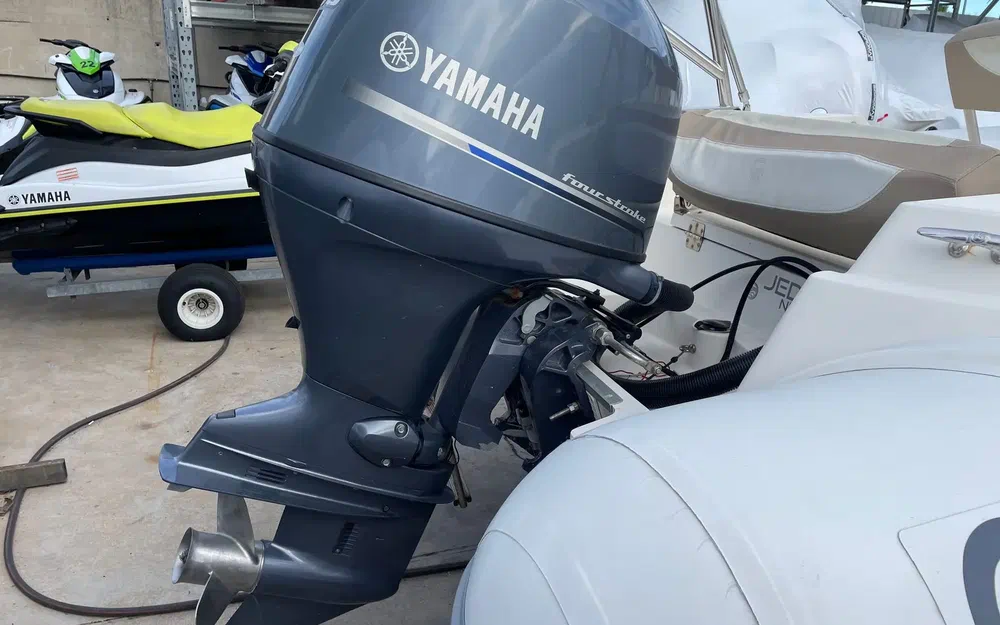 slider 3 Capelli Tempest 600