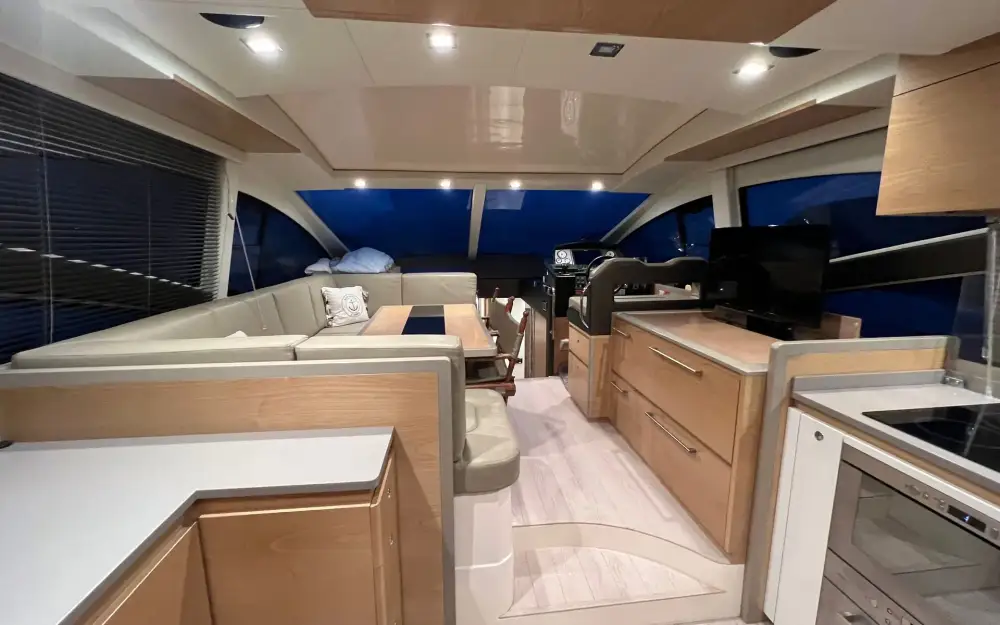 slider 15 Queens Yachts  50 HT