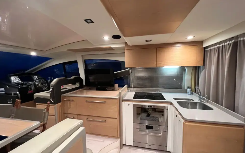 slider 20 Queens Yachts  50 HT