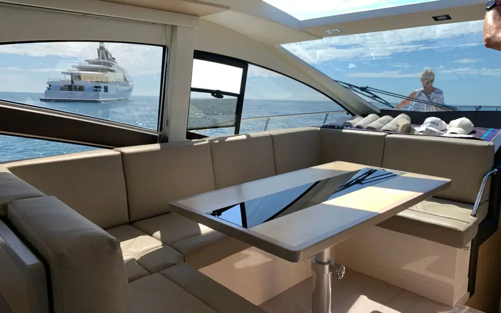 slider 30 Queens Yachts  50 HT