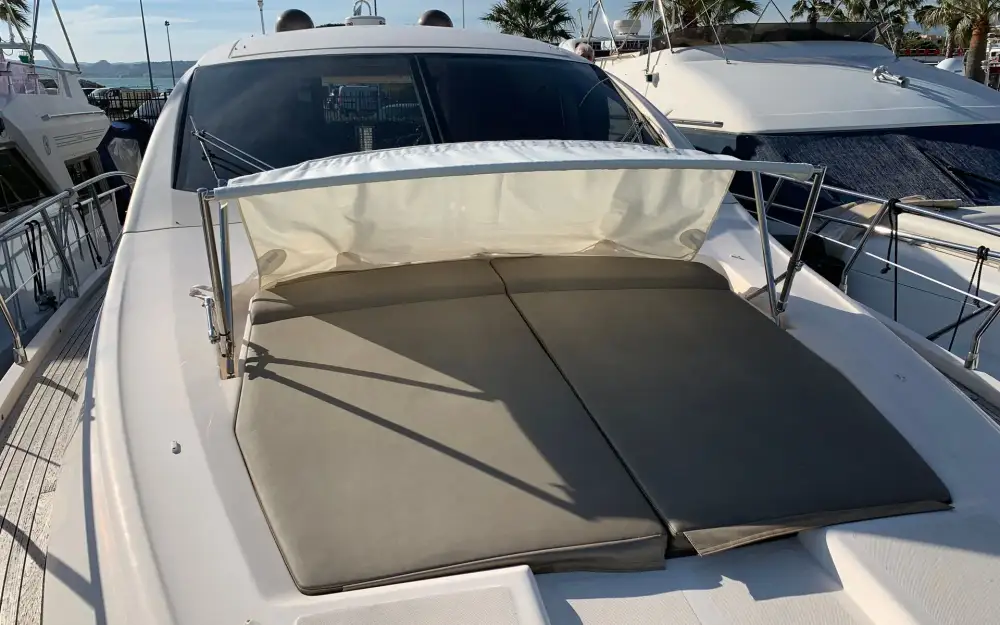slider 4 Queens Yachts  50 HT