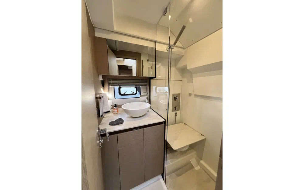 slider 11 Prestige Yachts 420 Fly