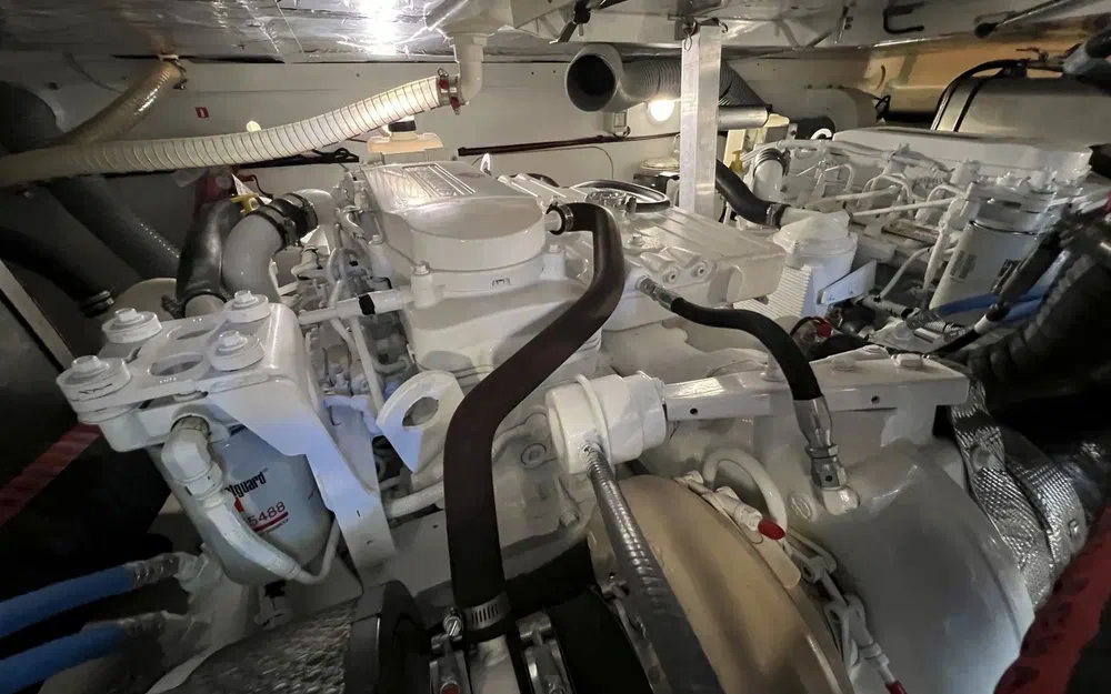 slider 18 Prestige Yachts 420 Fly