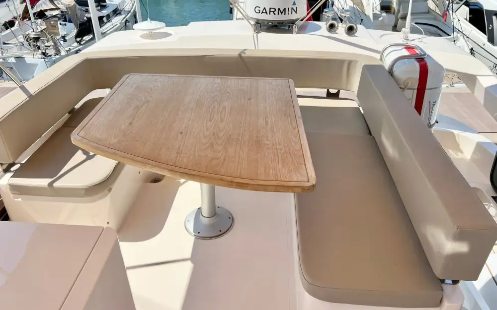 slider 19 Cayman  F520