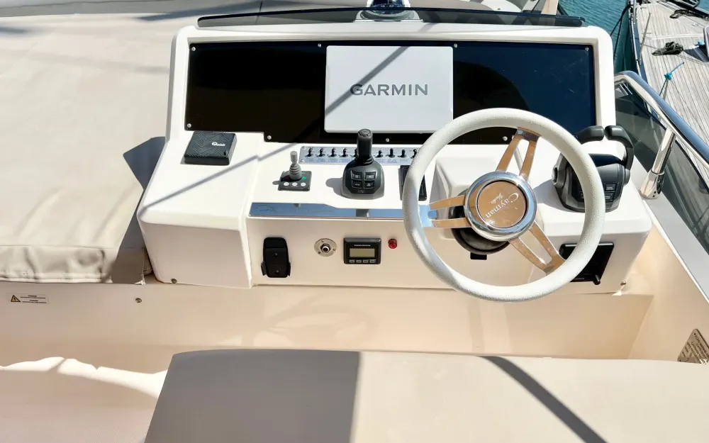 slider 18 Cayman  F520