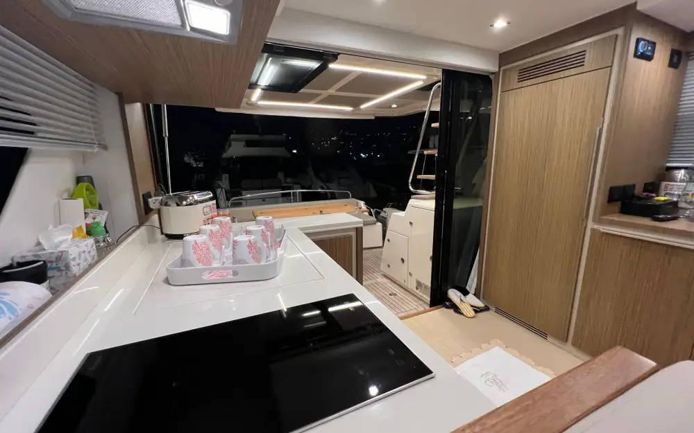 slider 14 Cayman  F520