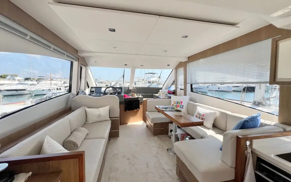 slider 3 Cayman  F520