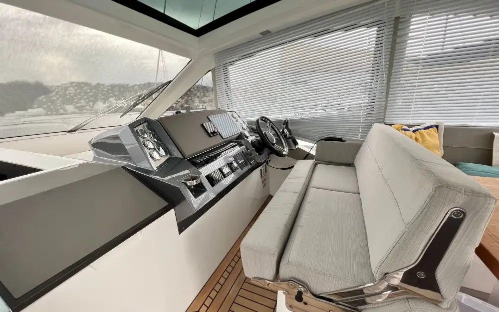 slider 8 Galeon  425 Hts