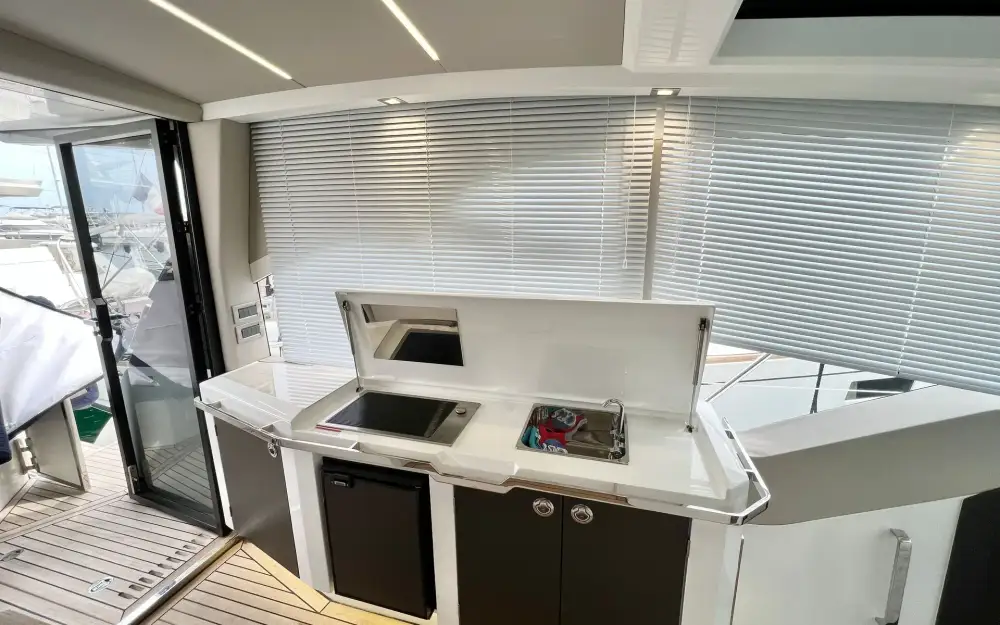 slider 9 Galeon  425 Hts