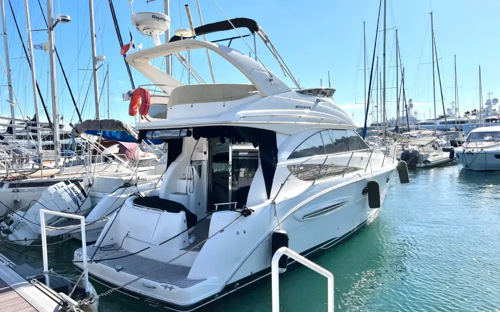 slider 1 Meridian Yacht  341