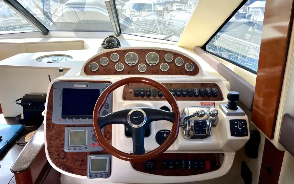 slider 13 Meridian Yacht  341