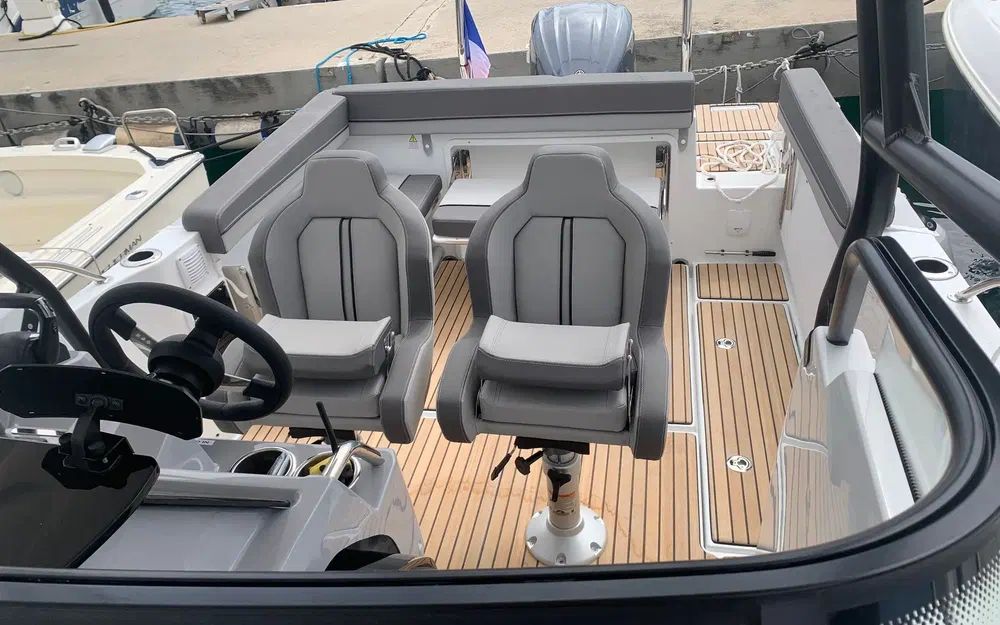 slider 14 Jeanneau Cap Camarat 7.5 WA