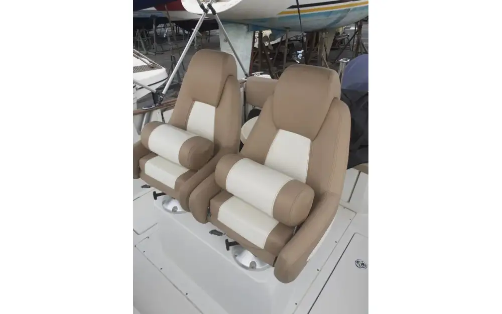 slider 3 Jeanneau Cap Camarat 7.5 CC