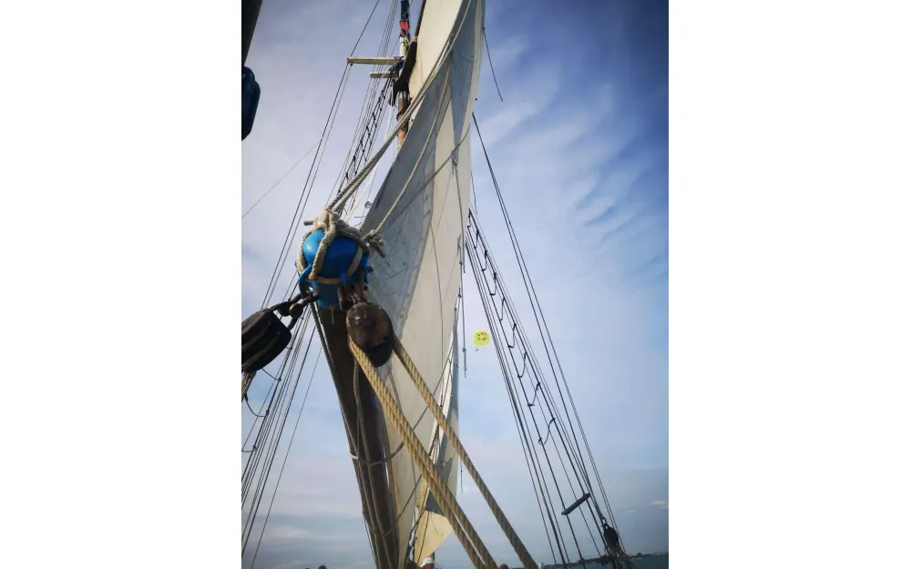 slider 22 Custom Ketch