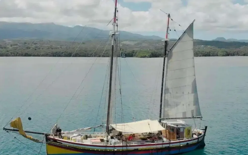 slider 3 Custom Ketch
