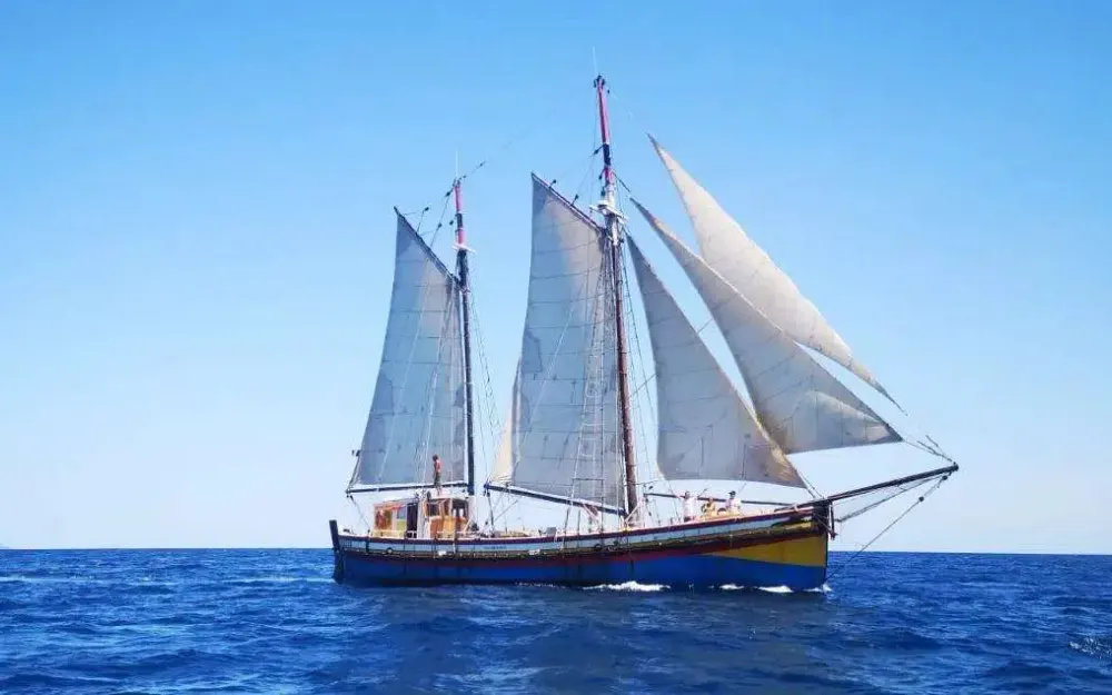 slider 5 Custom Ketch