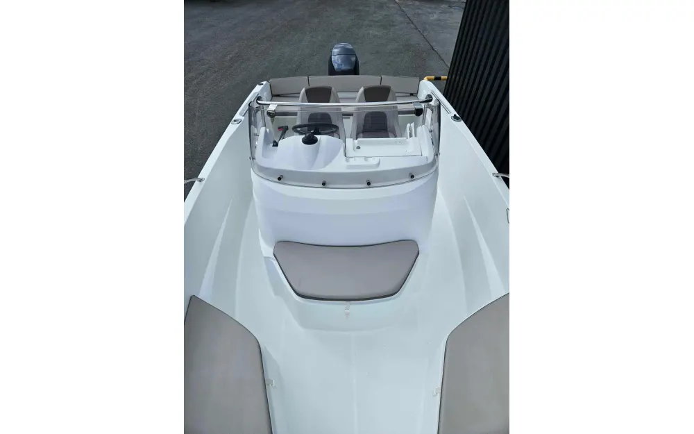 slider 11 Jeanneau Cap Camarat 5.5 CC Serie 2 - null
