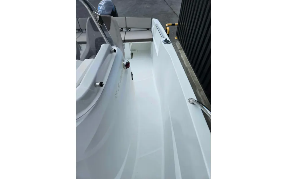 slider 13 Jeanneau Cap Camarat 5.5 CC Serie 2 - null