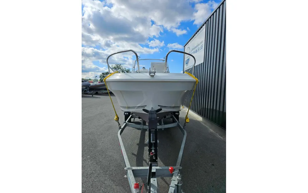slider 18 Jeanneau Cap Camarat 5.5 CC Serie 2 - null